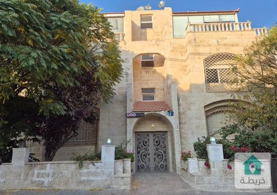 شقة دوبلكس للبيع من المالك مباشرة في أرقى مناطق عبدون منطقة هادئة 