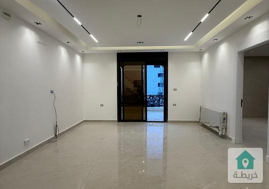 شقة شبه ارضي جديدة  للبيع في  أجمل مواقع تلاع العلي 