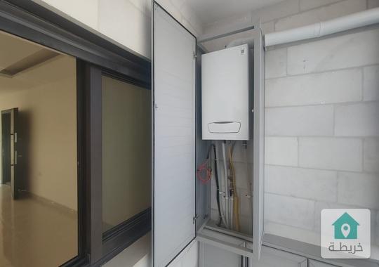 شقة روف للبيع في الرابية  