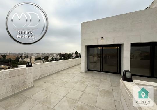رووف فارغ للايجار الظهير مساحة 300م مع تراسات تشطيبات ديكورات عصرية فاخرة اطلالة رائعة جديد لم يسكن