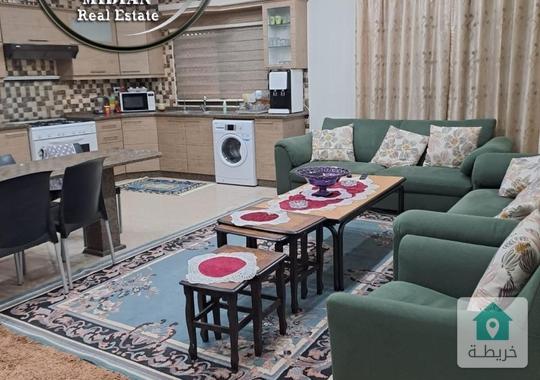 شقة مفروشة للايجار الشميساني مساحة 180م طابق ثالث تشطيبات و فرش سوبر ديلوكس اطلالة جميلة  