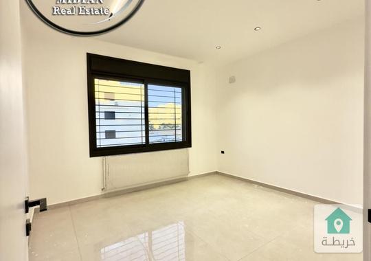 شقق جديدة للبيع حي الصحابة مساحات 200م  225م تشطيبات ديكورات عصرية فاخرة اطلالة جميلة و بأسعار مميز