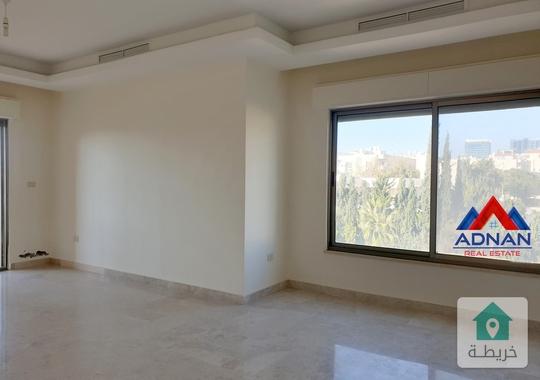 عبدون شقة للبيع جديدة مساحة 200 متر طابق ثاني