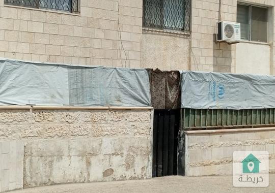 عمارة للبيع في حي نزال خلف كازيه جوبترول 