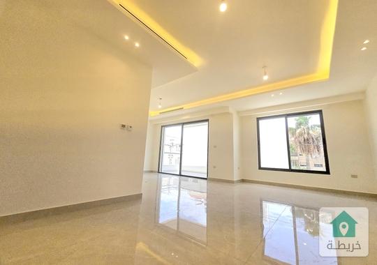 اجمل مواقع الرابية شقة فارغة جديدة للإيجار مساحة 210 متر  طابق اول
