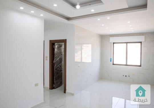 شقه فاخره للبيع بسعر مغري من المالك بدون وسطاء في ابو علندا الجديده فقط 46000