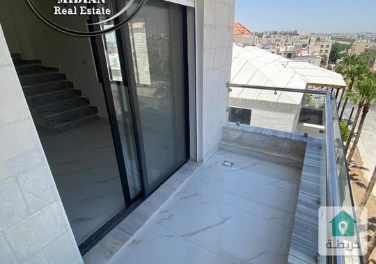 شقق دوبلكس جديدة طابق أخير مع روف للبيع الجندويل مساحات 160م  200م مع تراسات بأسعار مميزة جدا