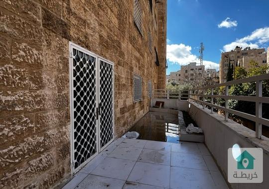 شقة دوبلكس للبيع  مجددة بالكامل في الجاردنز بسعر مميز