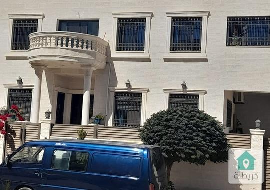 بيت مستقل للبيع في جاوا  ـــــــــــــــــــــــــــــــــــــــــــــــــــــــ