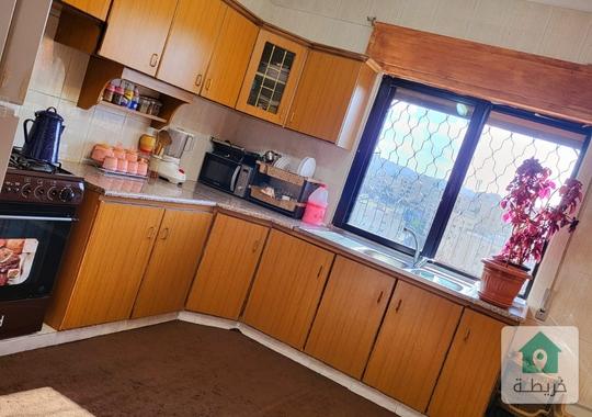 شقة للبيع في شفا بدران الكوم حي الاميرحمزة بالقرب من نزول الدرك ــــــــــــــــ