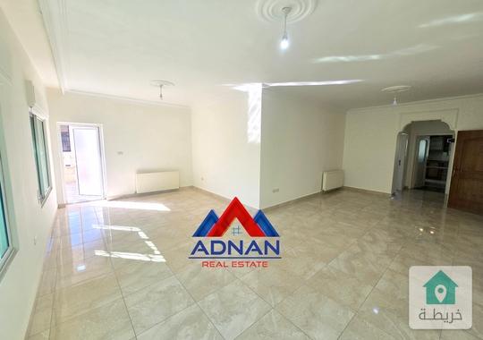 الرابيه شقة للإيجار الفارغ مكونه من 3 نوم مطلة بسعر 5500 سنوي