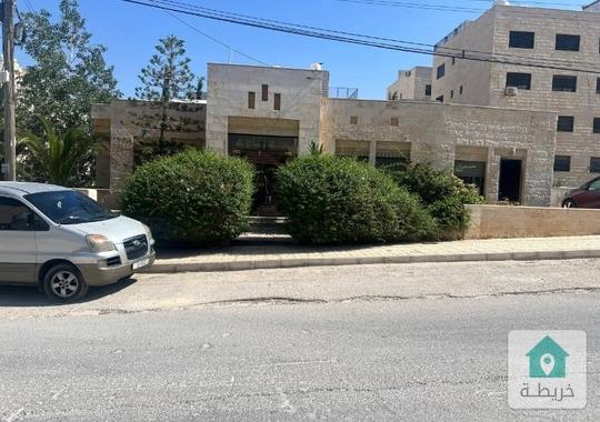 فيلا طابقين للبيع فخمه وموقع فخم 