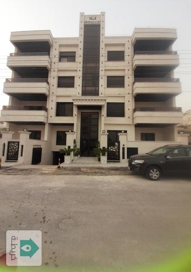 شقة للبيع سوبر ديلوكس في عمان طريق المطار