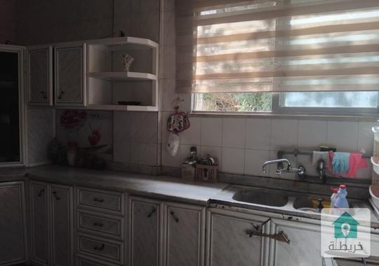 شقة للبيع  كاش او اقساط في الزرقاء جبل الامير حسن ـــــــــــــــــــــــــــ