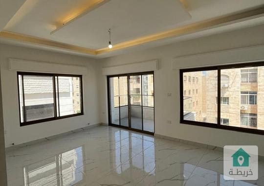 اخر شقة في ضاحية الياسمين امامية قرب مسجد نابلس للبيع 