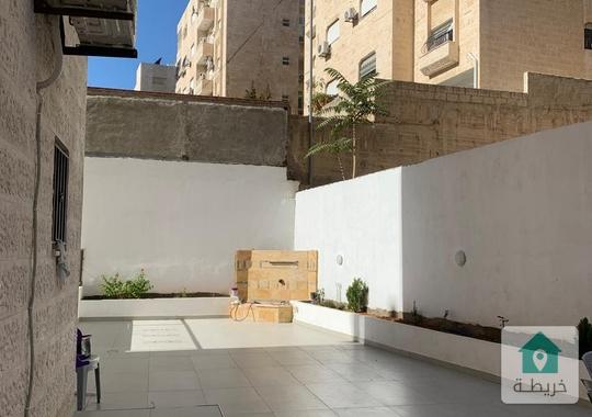 شقة طابق شبه ارضي للبيع في ضاحية الرشيد فندق حرير بلاس ـــــــــــــــــــــــــ