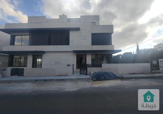 فلل متلاصقة للبيع في عبدون قريبة من اشارة  السفارة الامريكية ـــــــــــــــــــ