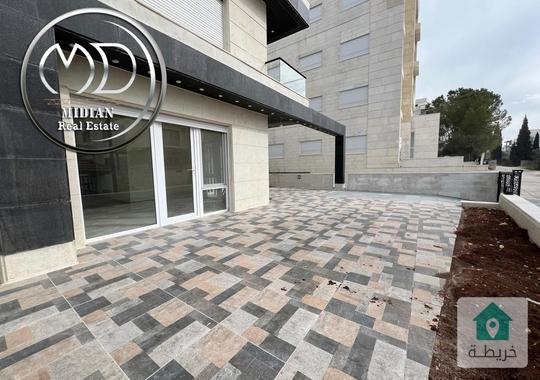 شقة أرضية للبيع خلدا مساحة 185م مع ترس 40م تشطيبات سوبر ديلوكس جديدة لم تسكن بسعر مميز