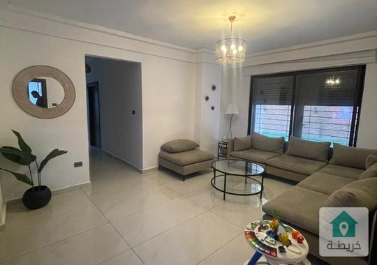 شقة في احمل مناطق عبدون خلف السفارة السعودية 