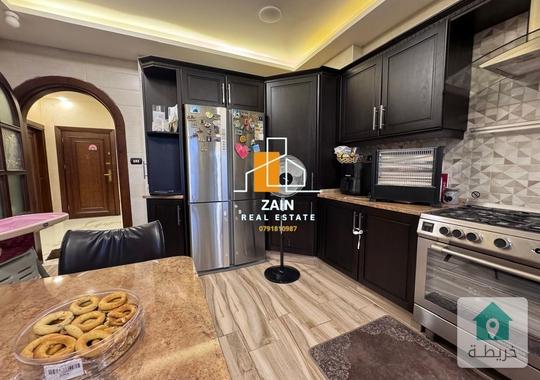 شقة فارغة للإيجار الكرسي 192م طابق ثاني مصعد سوبر ديلوكس 3 نوم 3 حمام