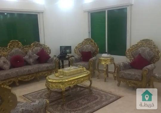 شقه ارضيه فخمه للبيع في الجبيهه مساحة ٣١٠داخلي وخارجي ١٠٠ للبيع بسعر 120الف ت 0798120355