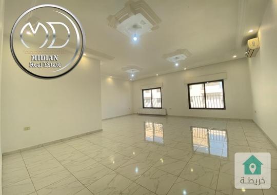 شقة فارغة للايجار خلدا مساحة 230م طابق ثالث تشطيبات سوبر ديلوكس اطلالة جميلة بسعر مميز جدا