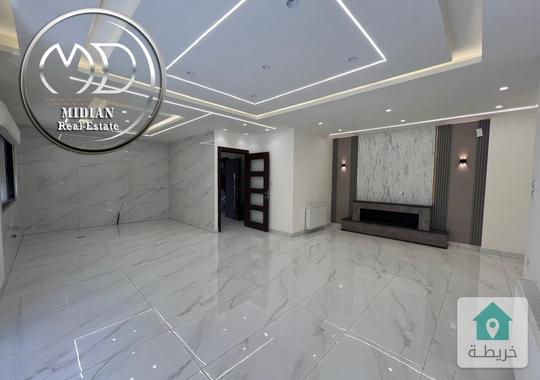 شقة جديدة فارغة للايجار ضاحية الرشيد مساحة 190م طابق ثالث تشطيبات ديكورات عصرية فاخرة اطلالة جميلة