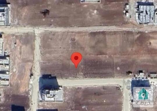 قطعة ارض للبيع بمساحة 700 متر في اربد / بشرى و بالقرب من دوار الكساسبة 