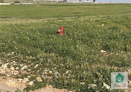 جنوب عمان المساحة ٤٨٠٠ متر  ام رمانه حوض ابو بابين ٩