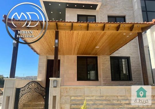 شقة أرضية مفروشة للايجار طريق المطار مساحة 180م مع ترس 70م تشطيبات ديكورات فندقية فرش فاخر بسعر مميز