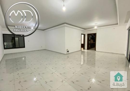 شقق للبيع خلدا مساحة 215م 4 نوم تشطيبات و ديكورات سوبر ديلوكس اطلالة جميلة بسعر مميز