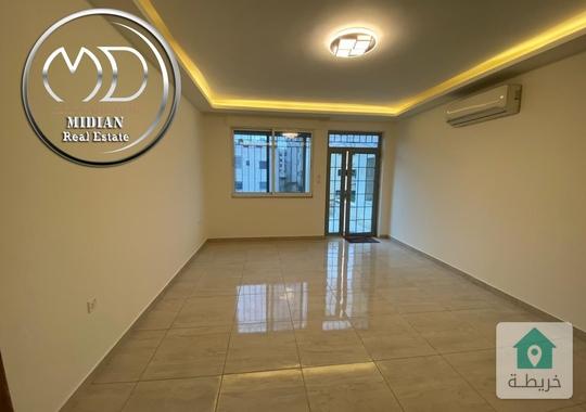 شقة أرضية فارغة للايجار الرابية مساحة 150م مع ترس 20م تشطيبات سوبر ديلوكس تصلح للعرسان بسعر مميز جدا