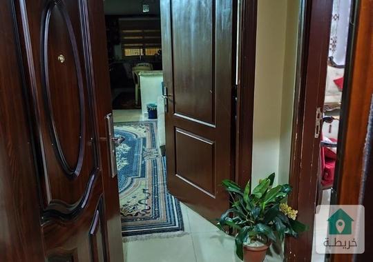 شقه طابق ارضي مع روف