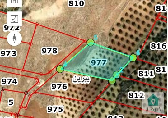 للبيع قطعه ارض في الزرقاء   _بيرين  تبعد عن جامعه العلوم التطبيقيه 10دقائق مساحتها 3 دونمات و800 متر