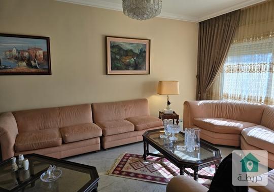 شقة مفروشه للايجار  مطله خلف رئاسة الوزراء 