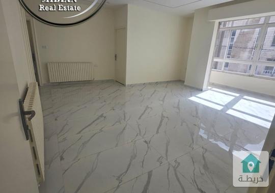 شقة فارغة للايجار الرابية مساحة 215م 4 نوم طابق اول تشطيبات سوبر ديلوكس بسعر مميز