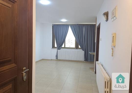 روف في ضاحية الامير راشد للعائلات فقط للايجار 