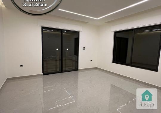 شقق جديدة للبيع حي الصحابة مساحات 170م  200م مع تراسات و حدائق تشطيبات سوبر ديلوكس اطلالة جميلة 