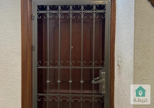 ام اذينه خلف الضمان الاجتماعي شارع ابو نواس  عماره ٣  خلف الضمان الاجتماعي 
