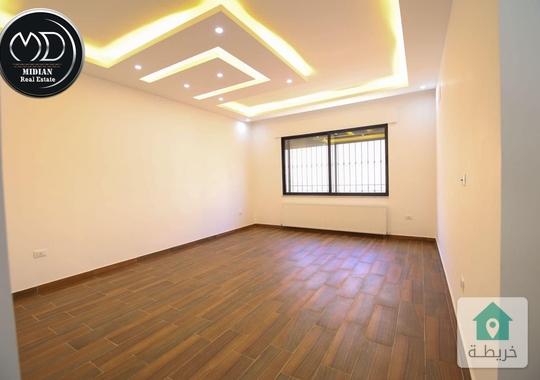 شقة للبيع ضاحية النخيل مساحة 245م 4 نوم طابق ثاني تشطيبات ديكورات عصرية فاخرة جديدة لم تسكن  