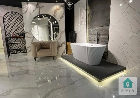 معرض وصالة عرض (Showroom) تصميم داخلي وديكور مجهز للإيجار