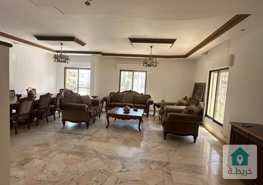 شقة طابقية فاخرة للبيع  دير غبار  خلف فندق Olive Tree  مساحة 301م