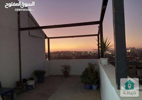 شقة للبيع طابق ثالث روف مطلة إطلالة مميزة جدا على عمان الغربية