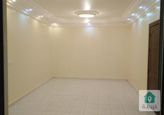 شقة للبيع في الزرقاء جبل طارق سكن كريم