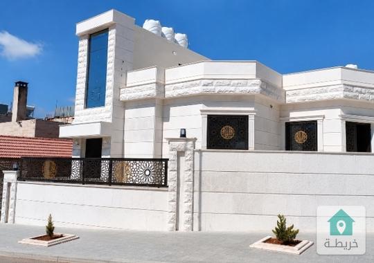 🔥 فرصة سكن نادرة – فيلتان جديدتان بالكامل (7 أشهر فقط) 🔥📍 أبو علندا – تلاع النجار | منطقة فلل