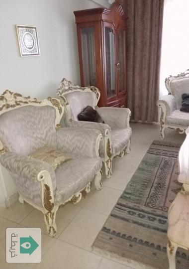 شقه في الصويفية للإيجار قرب مدرسة جميل بن شاكر