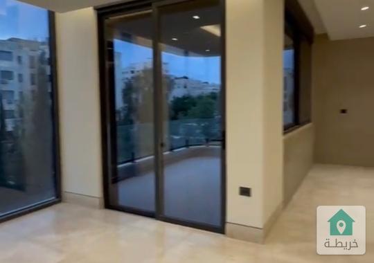شقة جديدة للبيع في دير غبار 
