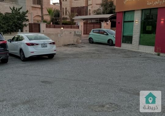 شقه طابق ارضي 4 غرف حمامين رسبشن كانت مؤجره عيادة طب عام
