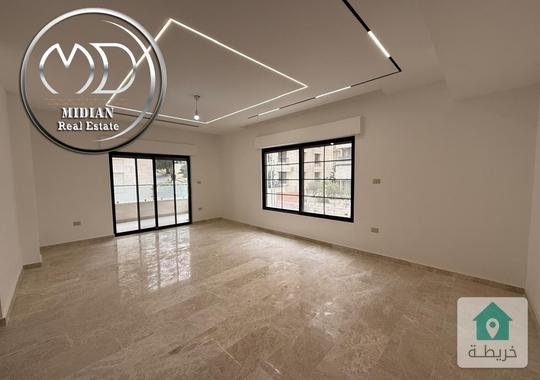 شقق جديدة للبيع جبل عمان مساحات 200م  210م تشطيبات ديكورات عصرية فاخرة اطلالة رائعة بأسعار مميزة 