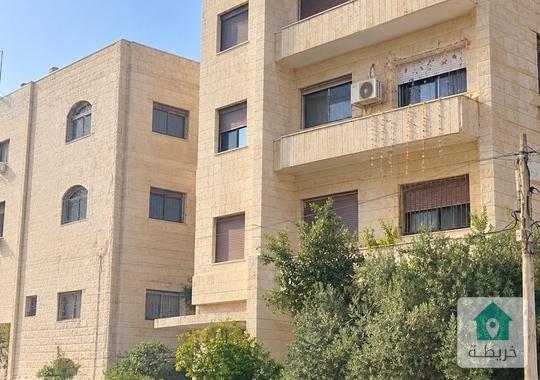 شقة طابقية طابق ثاني للبيع او الاستثمار 